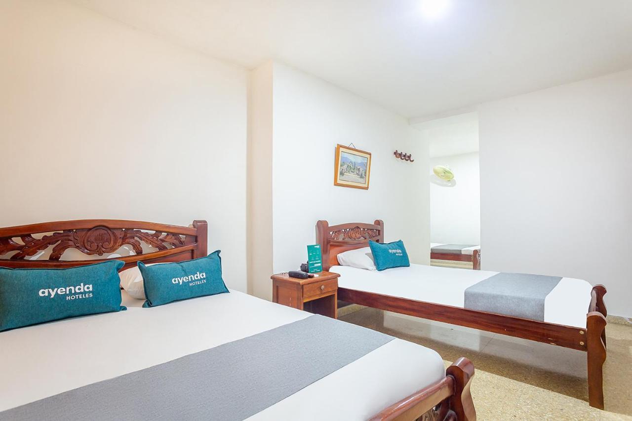 Hotel Meryland 辛塞莱霍 外观 照片