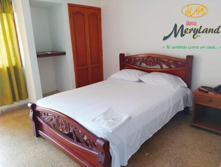 Hotel Meryland 辛塞莱霍 外观 照片