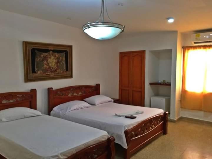 Hotel Meryland 辛塞莱霍 外观 照片